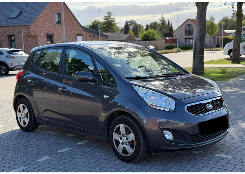 Kia Venga (I) 1.4 CVVT - Sedans: foto 4 Kia Venga (I) 1.4 CVVT - Sedans: foto 4