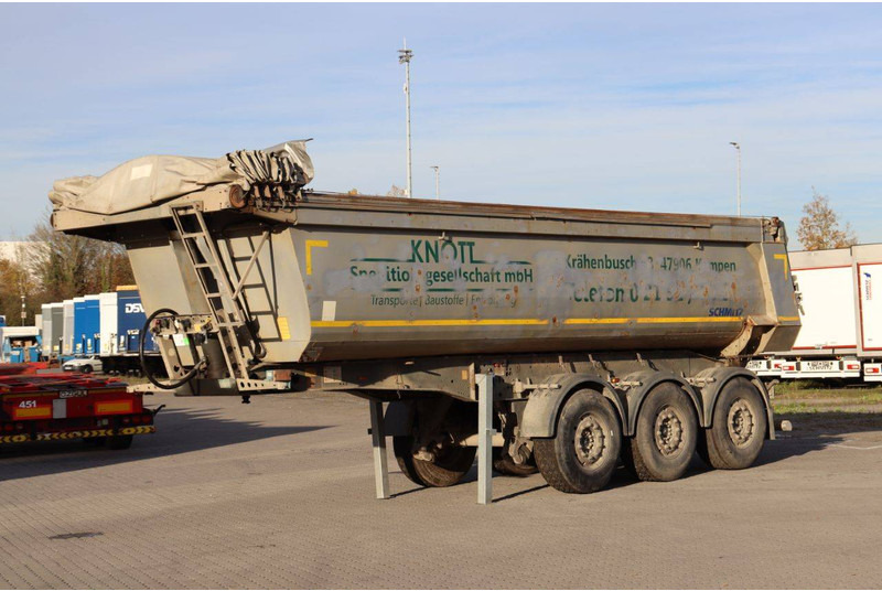 Knott GmbH - Puspiekabe pašizgāzējs: foto 3 Knott GmbH - Puspiekabe pašizgāzējs: foto 3