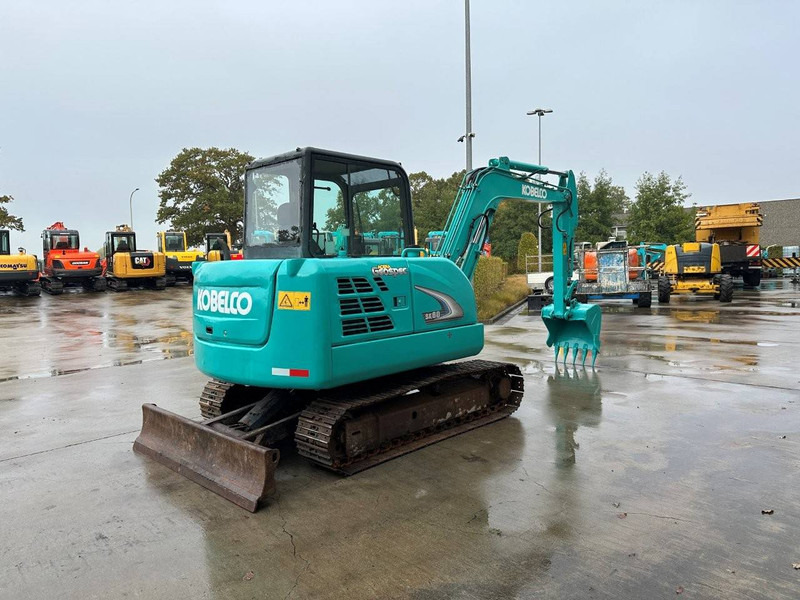 Kobelco SK60-8 - Kāpurķēžu ekskavators: foto 4 Kobelco SK60-8 - Kāpurķēžu ekskavators: foto 4