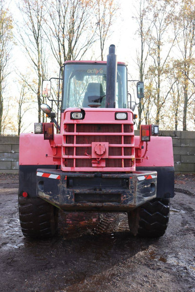 Komatsu WA 270-3 - Riteņu iekrāvējs: foto 5 Komatsu WA 270-3 - Riteņu iekrāvējs: foto 5