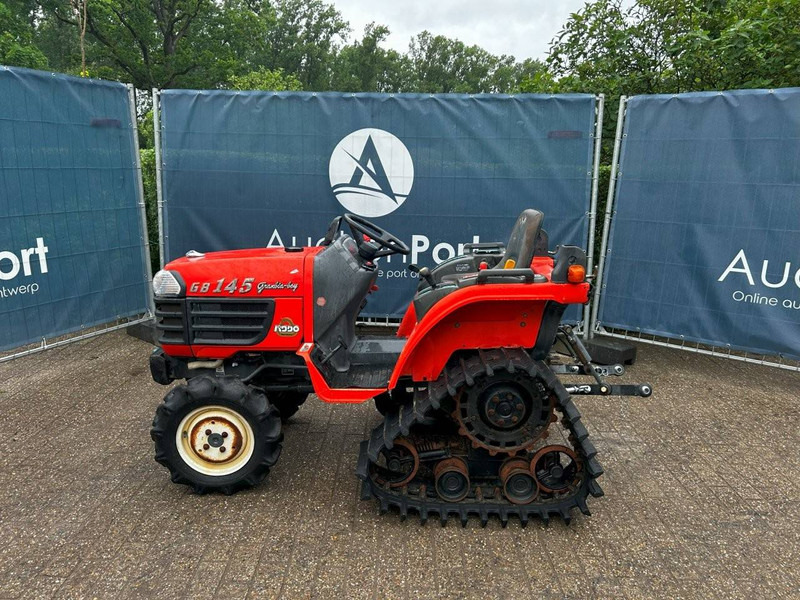 Kubota B1-14D - Traktors: foto 1 Kubota B1-14D - Traktors: foto 1
