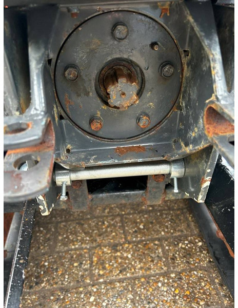 Kubota B1-14D - Traktors: foto 4 Kubota B1-14D - Traktors: foto 4