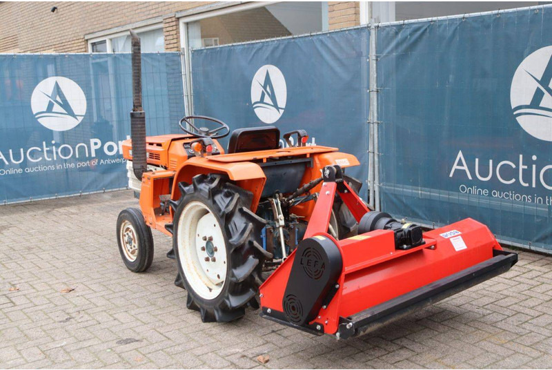 Kubota B1600 - Traktors: foto 4 Kubota B1600 - Traktors: foto 4