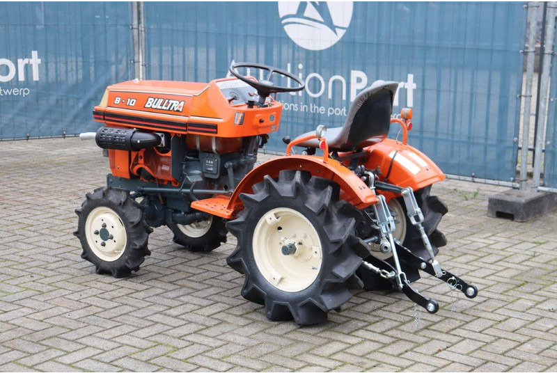 Kubota B5001 - Traktors: foto 3 Kubota B5001 - Traktors: foto 3