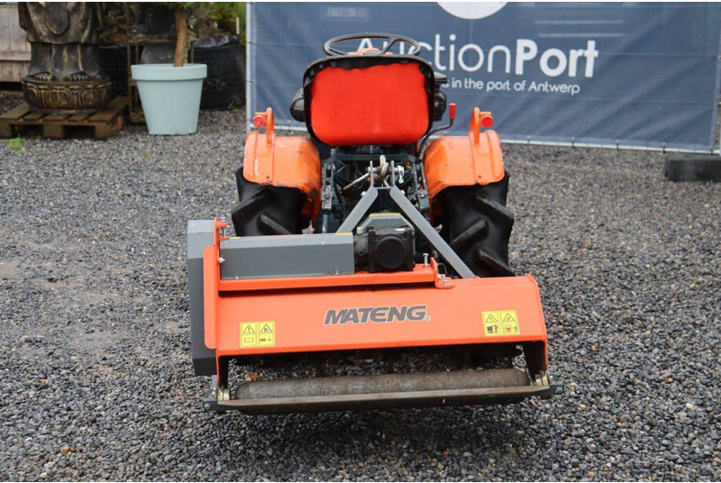 Kubota B7001 - Traktors: foto 5 Kubota B7001 - Traktors: foto 5