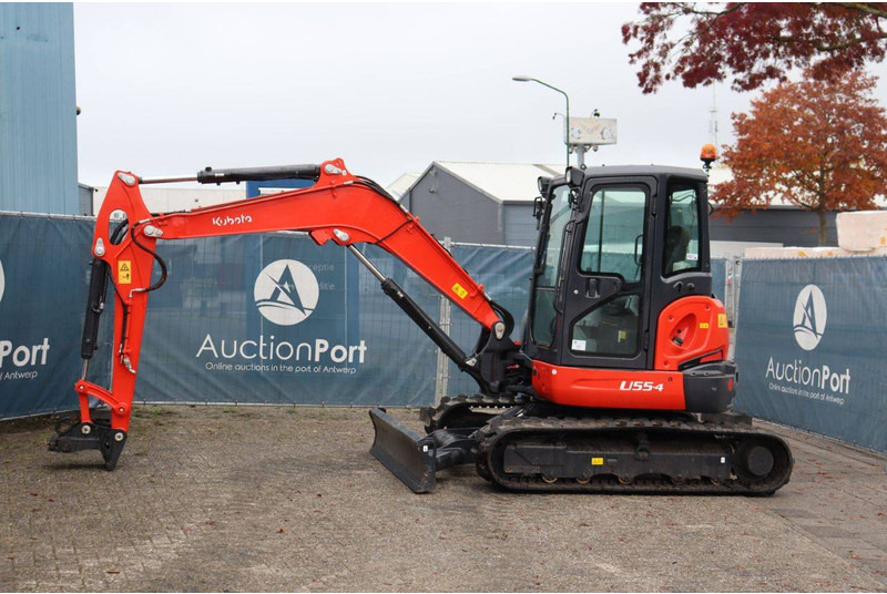 Kubota U55-4 - Kāpurķēžu ekskavators: foto 1 Kubota U55-4 - Kāpurķēžu ekskavators: foto 1