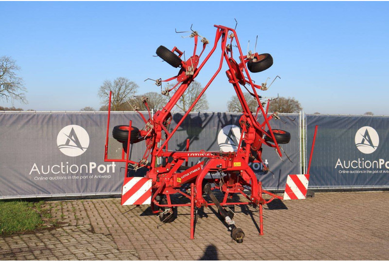 Lely Lotus Stabilo - Vālotājs/ Ārdītājs: foto 1 Lely Lotus Stabilo - Vālotājs/ Ārdītājs: foto 1