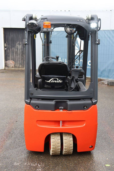 Linde E14-02 - Elektroiekrāvējs: foto 5 Linde E14-02 - Elektroiekrāvējs: foto 5