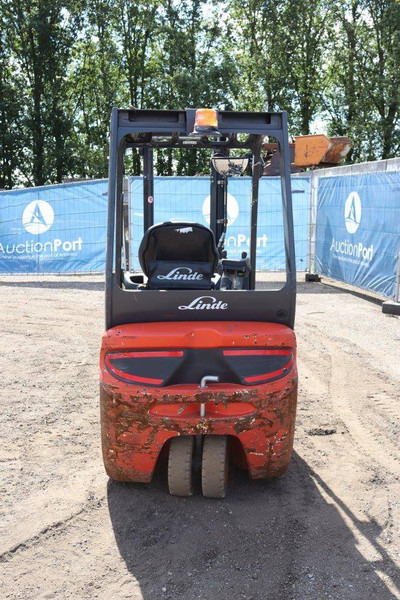 Linde E16C - Elektroiekrāvējs: foto 5 Linde E16C - Elektroiekrāvējs: foto 5
