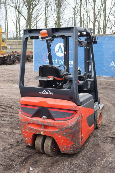 Linde E16C - Elektroiekrāvējs: foto 5 Linde E16C - Elektroiekrāvējs: foto 5
