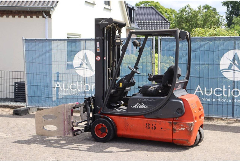 Linde E18C-02 - Elektroiekrāvējs: foto 3 Linde E18C-02 - Elektroiekrāvējs: foto 3