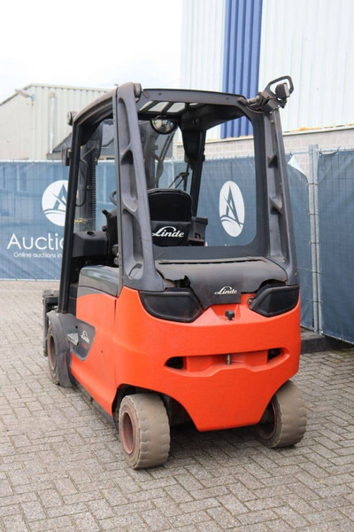 Linde E30HL-01/600 - Elektroiekrāvējs: foto 4 Linde E30HL-01/600 - Elektroiekrāvējs: foto 4