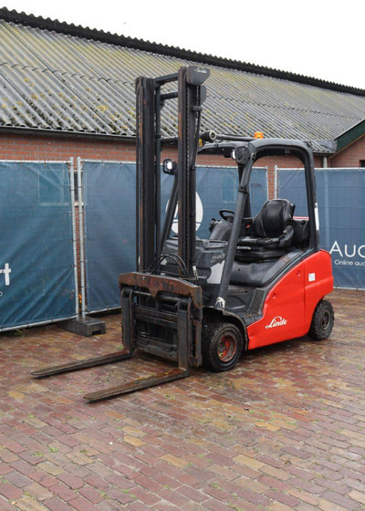 Gāzes iekrāvējs Linde H20T-01: foto 10 Gāzes iekrāvējs Linde H20T-01: foto 10
