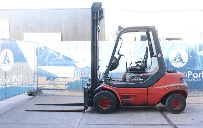 Linde H30D-02 - Dīzeļiekrāvējs: foto 2 Linde H30D-02 - Dīzeļiekrāvējs: foto 2