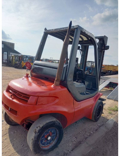 Linde H45D - Dīzeļiekrāvējs: foto 3 Linde H45D - Dīzeļiekrāvējs: foto 3