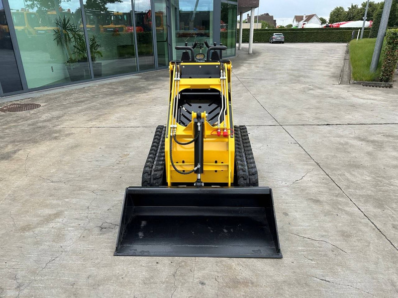 Machpro MP-S300 - Kāpurķēžu iekrāvējs: foto 2 Machpro MP-S300 - Kāpurķēžu iekrāvējs: foto 2