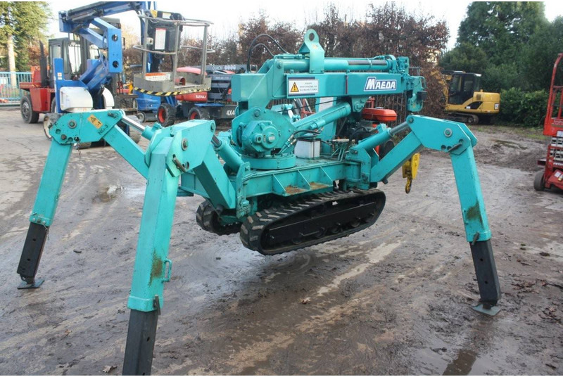 Kāpurķēžu celtnis Maeda 205: foto 10