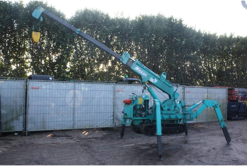 Kāpurķēžu celtnis Maeda 205: foto 17