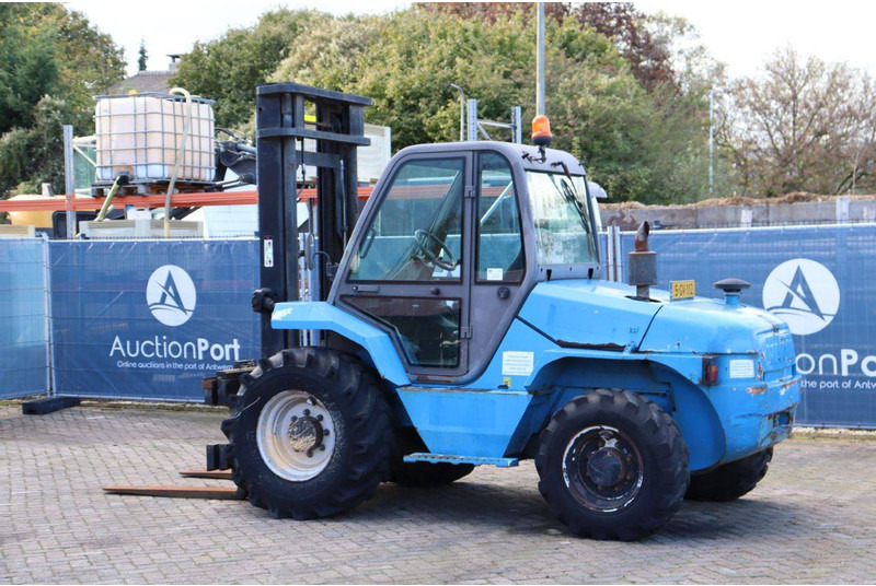 Manitou M 50-4 - Bezceļu autokrāvējs: foto 4 Manitou M 50-4 - Bezceļu autokrāvējs: foto 4