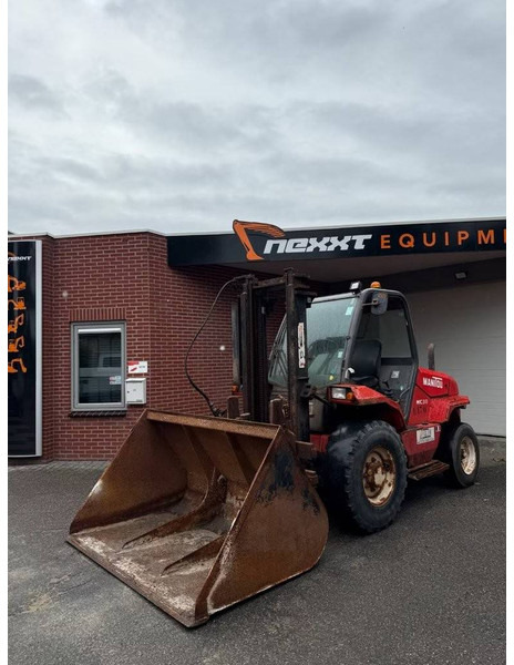 Manitou MC30D - Dīzeļiekrāvējs: foto 1 Manitou MC30D - Dīzeļiekrāvējs: foto 1