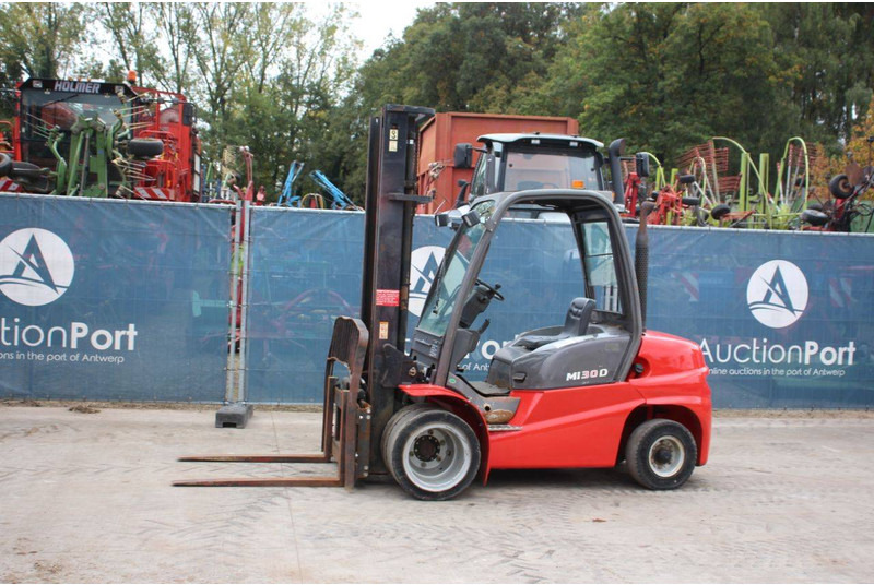 Manitou MI30D - Dīzeļiekrāvējs: foto 1 Manitou MI30D - Dīzeļiekrāvējs: foto 1