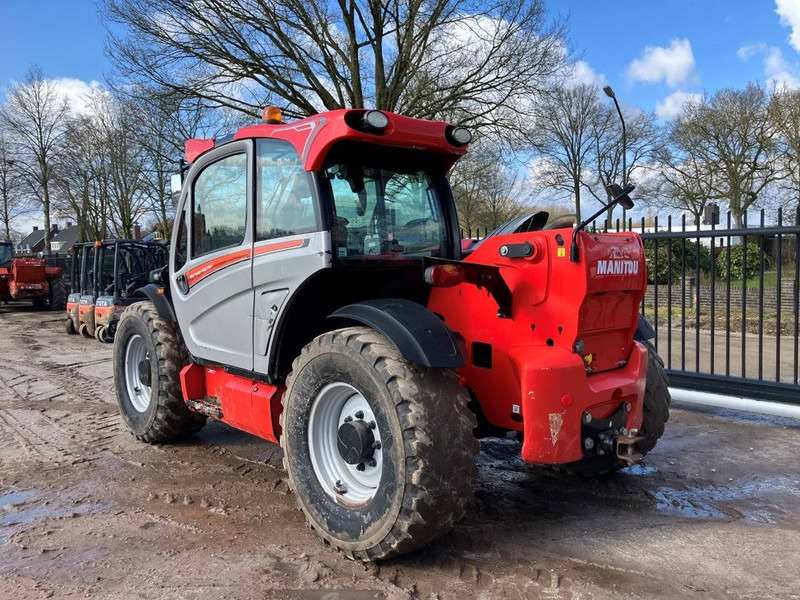 Manitou MLT 840 120 PS JD ST4 ST - Teleskopiskais iekrāvējs: foto 3 Manitou MLT 840 120 PS JD ST4 ST - Teleskopiskais iekrāvējs: foto 3