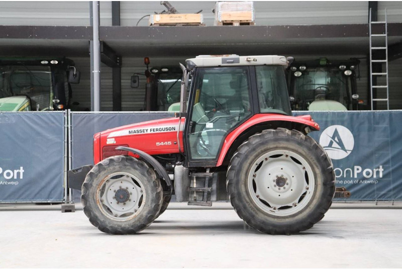 Massey Ferguson MF5445/4WD - Traktors: foto 2 Massey Ferguson MF5445/4WD - Traktors: foto 2