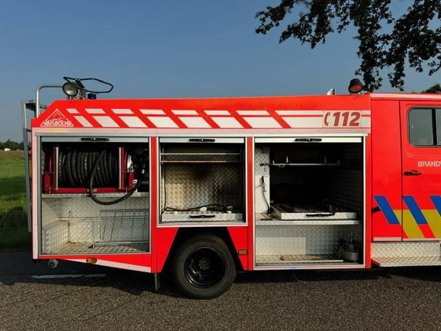 Mercedes-Benz E817R - Ugunsdzēsēju mašīna: foto 4 Mercedes-Benz E817R - Ugunsdzēsēju mašīna: foto 4