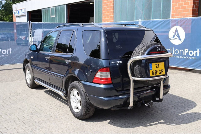 Mercedes-Benz M-Klasse ML 320 - SUV: foto 4 Mercedes-Benz M-Klasse ML 320 - SUV: foto 4