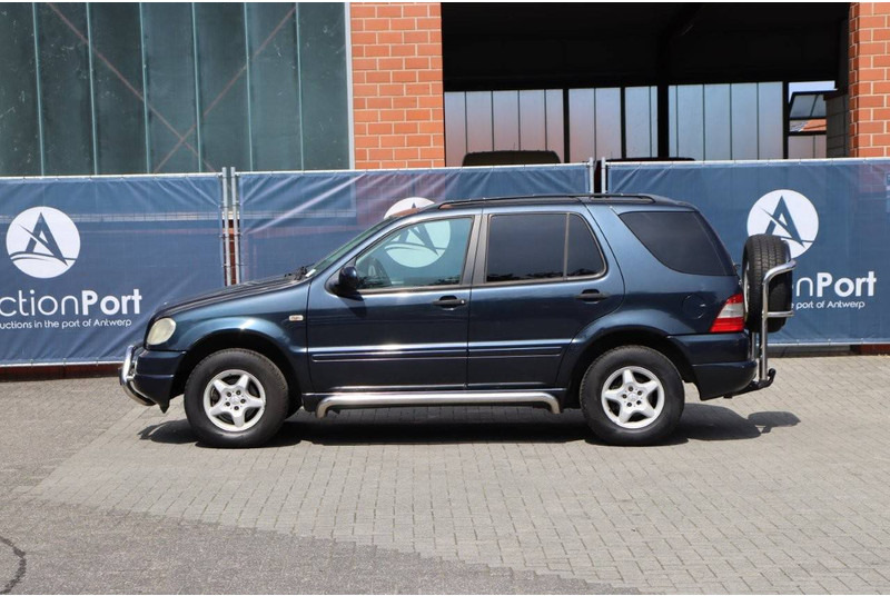 Mercedes-Benz M-Klasse ML 320 - SUV: foto 2 Mercedes-Benz M-Klasse ML 320 - SUV: foto 2