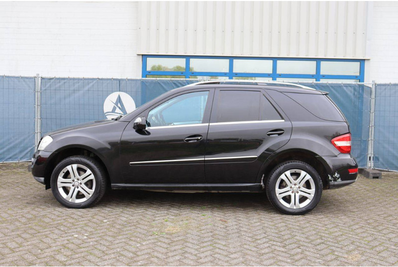 Mercedes-Benz M-Klasse ML 350 CDI 4MATIC - Sedans: foto 2 Mercedes-Benz M-Klasse ML 350 CDI 4MATIC - Sedans: foto 2