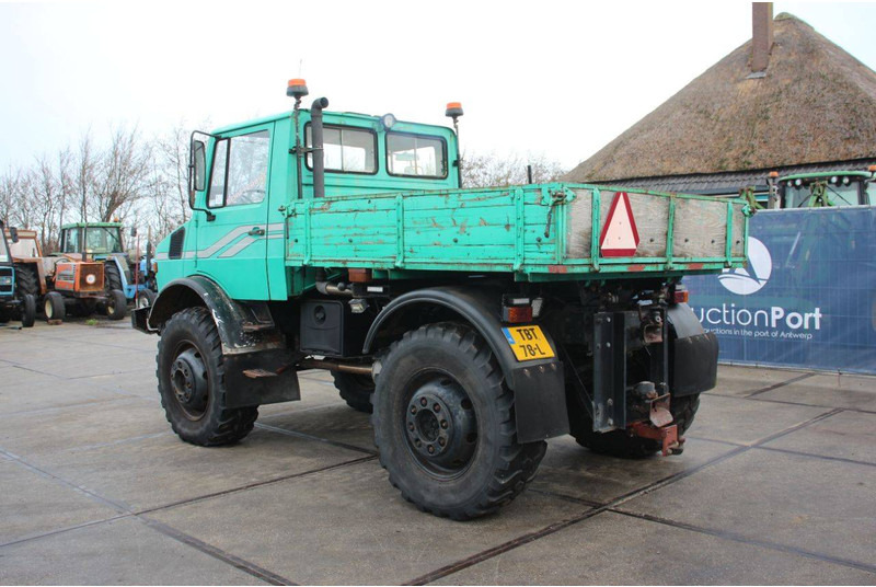 Mercedes-Benz Unimog 1300 - Bortu kravas automašīna/ Platforma: foto 3 Mercedes-Benz Unimog 1300 - Bortu kravas automašīna/ Platforma: foto 3