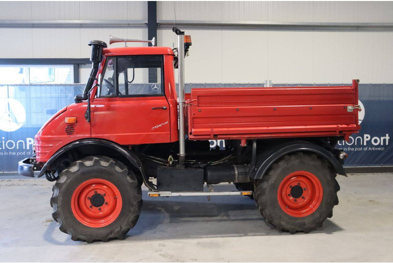 Mercedes-Benz Unimog 406 - Bortu kravas automašīna/ Platforma: foto 2 Mercedes-Benz Unimog 406 - Bortu kravas automašīna/ Platforma: foto 2