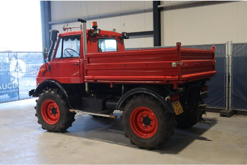 Mercedes-Benz Unimog 406 - Bortu kravas automašīna/ Platforma: foto 3 Mercedes-Benz Unimog 406 - Bortu kravas automašīna/ Platforma: foto 3