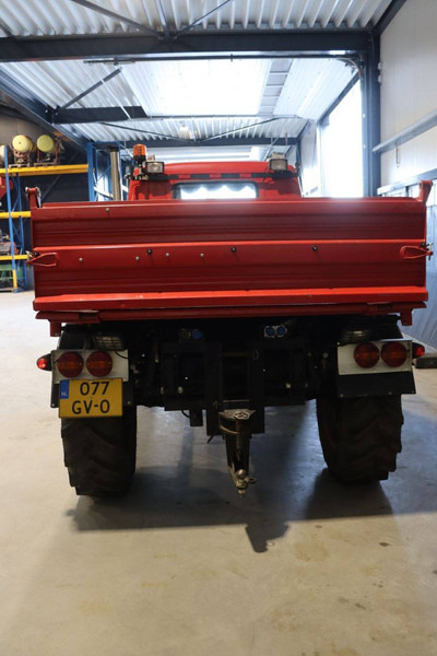 Mercedes-Benz Unimog 406 - Bortu kravas automašīna/ Platforma: foto 5 Mercedes-Benz Unimog 406 - Bortu kravas automašīna/ Platforma: foto 5