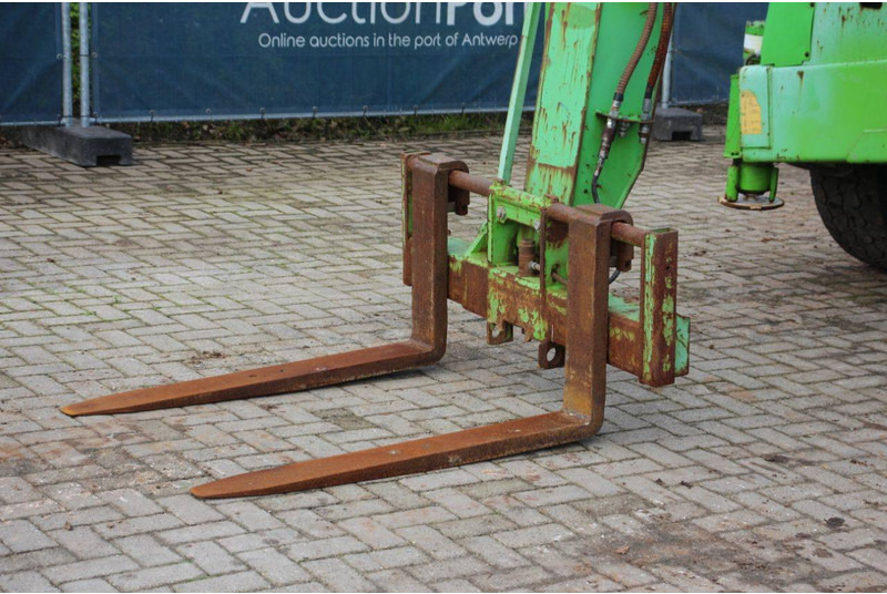 Teleskopiskais iekrāvējs Merlo ROTO 45.21 MCSS: foto 9