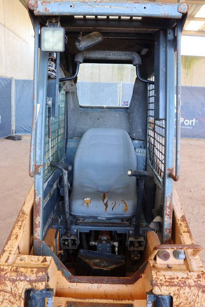 Riteņu iekrāvējs Mustang SL2012: foto 18