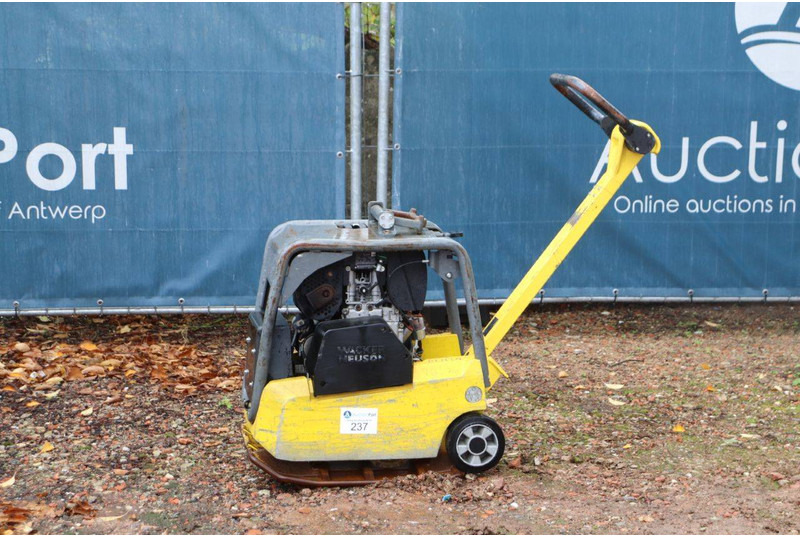 Neuson DPU3050 - Vibrobliete: foto 1 Neuson DPU3050 - Vibrobliete: foto 1