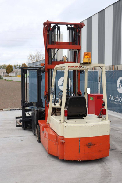 Nissan - Elektroiekrāvējs: foto 4 Nissan - Elektroiekrāvējs: foto 4