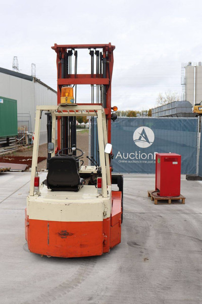 Nissan - Elektroiekrāvējs: foto 5 Nissan - Elektroiekrāvējs: foto 5