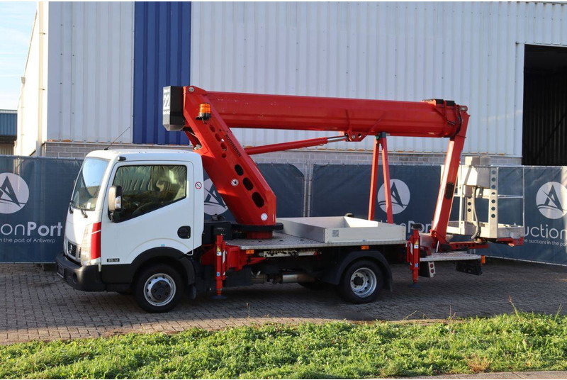 Nissan Cabstar 35.12 - Autopacēlājs: foto 1 Nissan Cabstar 35.12 - Autopacēlājs: foto 1