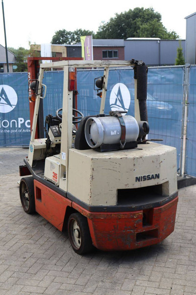 Nissan KCUGH02F350 - Gāzes iekrāvējs: foto 5 Nissan KCUGH02F350 - Gāzes iekrāvējs: foto 5