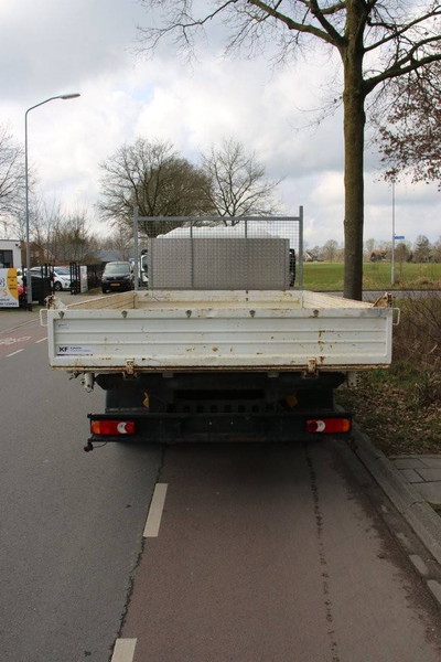 Nissan NT500 - Bortu kravas automašīna/ Platforma: foto 4 Nissan NT500 - Bortu kravas automašīna/ Platforma: foto 4