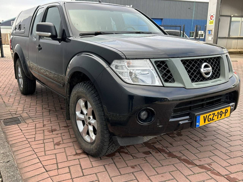 Nissan Navara - Vieglā automašīna: foto 5 Nissan Navara - Vieglā automašīna: foto 5