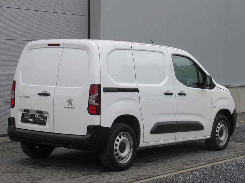 Peugeot Partner 1.5 BlueHDi Automatic - Kravas mikroautobuss: foto 4 Peugeot Partner 1.5 BlueHDi Automatic - Kravas mikroautobuss: foto 4