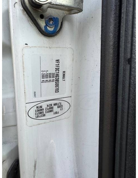 Renault Master 2.5DCI - Autopacēlājs: foto 4 Renault Master 2.5DCI - Autopacēlājs: foto 4