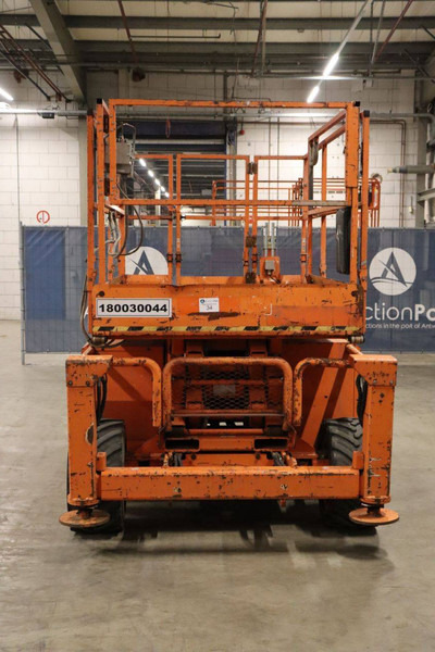 Skyjack SJ 6826 RT - Šķērveida pacēlājs: foto 5 Skyjack SJ 6826 RT - Šķērveida pacēlājs: foto 5