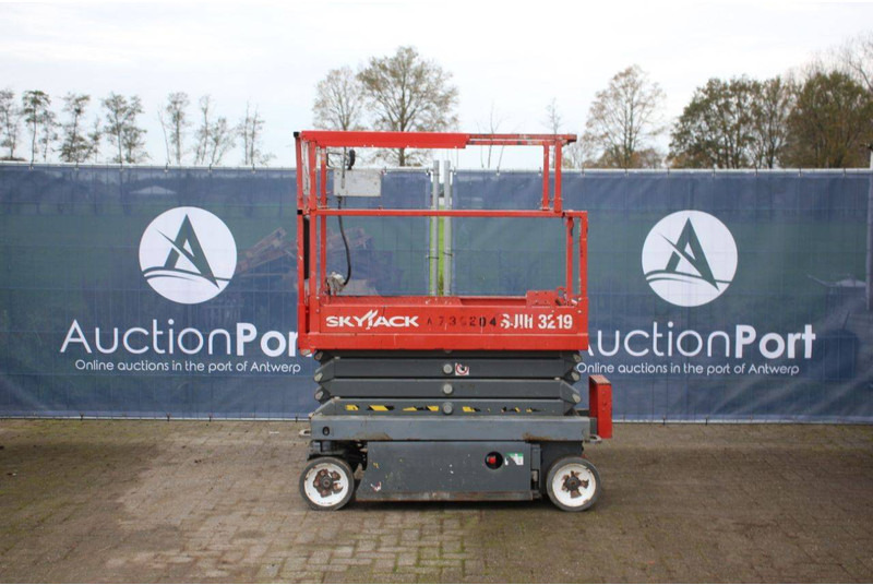 Skyjack SJ3219 - Šķērveida pacēlājs: foto 2 Skyjack SJ3219 - Šķērveida pacēlājs: foto 2