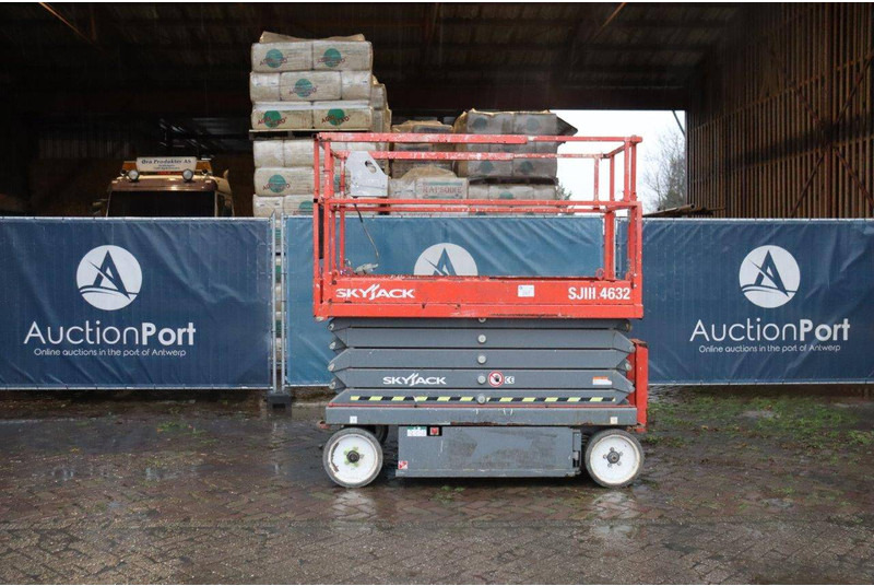 Skyjack SJIII 4632 - Šķērveida pacēlājs: foto 2 Skyjack SJIII 4632 - Šķērveida pacēlājs: foto 2