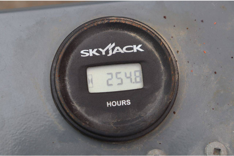 Šķērveida pacēlājs TEU Skyjack SJ III 3219: foto 13